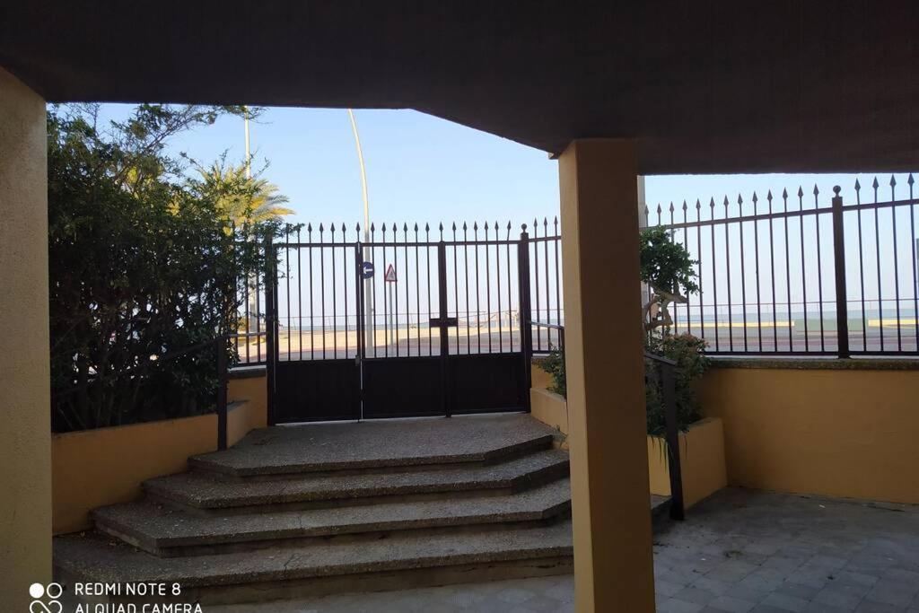 Apartamento En Primera Linea De Playa Sanlúcar de Barrameda Eksteriør bilde